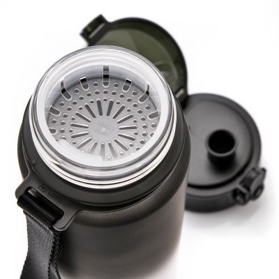 21. Meteor 650 ml Sportflasche dunkelgrün