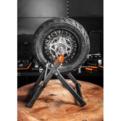 7. Statischer Auswuchtapparat für Motorradräder