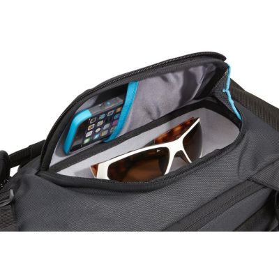 3. Thule TSDP-115 U-Boot-Rucksack 15" Dark Shadow