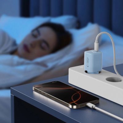 8. Tech-Protect NCM33W 2-Port PD33W/QC3.0 Wandladegerät - blau