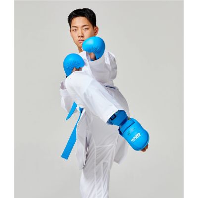 3. Karate WKF BLAU Schienbein- und Fußschützer | MOOTO