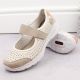 7. Bequeme Rieker W RKR575A Lochmusterschuhe, beige