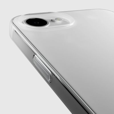 6. SBS Skinny Cover für iPhone 16e / 17e – Transparent