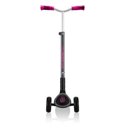 22. Globber Master Prime 3-Rad-Scooter / Schwarz - Neonpink 664-110