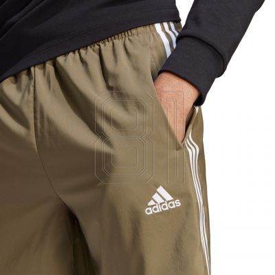 5. adidas Aeroready Essentials Chelsea 3-Streifen Shorts M IC1488