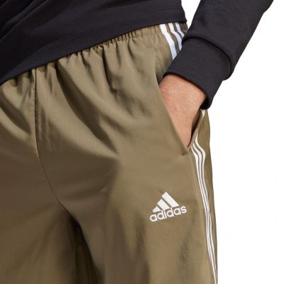 5. adidas Aeroready Essentials Chelsea 3-Streifen Shorts M IC1488