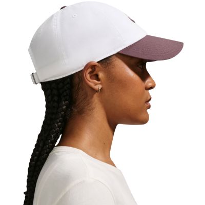 Nike Club Cap Weiß und Lila FB5368 104
