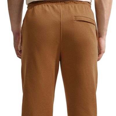 4. Nike Club Herrenhose Braun FN3801 270