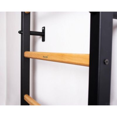 23. Turnwandbarren aus Holz und Metall mit Bank K 221B