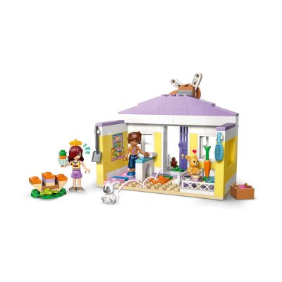 4. LEGO Friends 42679 Heartlake City Hasenhotel