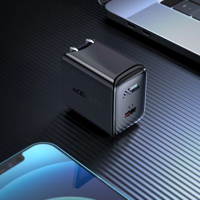 2. Acefast A23 30W GaN USB-C US-Wandladegerät – Schwarz