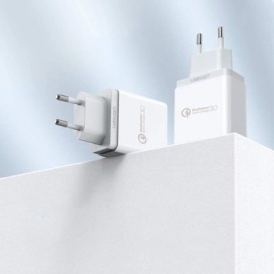 4. Ugreen CD122 schnelles Netzwerkladegerät Quick Charge 3.0 18W 3A USB weiß (10133)