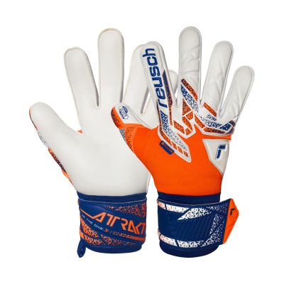 8. Reusch Attrakt Silver Torwarthandschuhe 5570214-2500