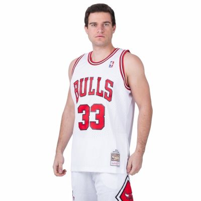 2. Mitchell & Ness Chicago Bulls NBA Home Swingman Trikot Bulls 97-98 Scottie Pippen M SMJYAC18054-CBUWHIT97SPI