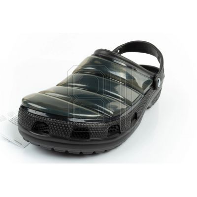 3. Crocs Classic Clog 206624-001