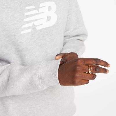 16. New Balance Sport Fleece Logo Crew W Sweatshirt WT43526AG