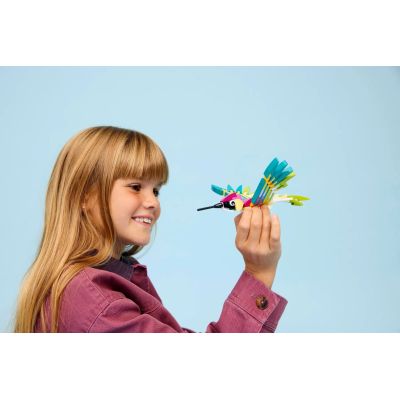 10. LEGO Creator 31384 Wildtiere: Bunter Kolibri