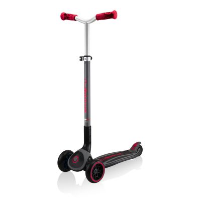 3. Globber Master Prime 3-Rad-Scooter / Schwarz - New Red 664-102