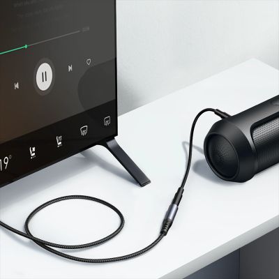 9. Joyroom Stereo-Audiokabel AUX 3,5 mm Miniklinke (männlich) – Miniklinke (weiblich) 1,2 m schwarz (SY-A09)
