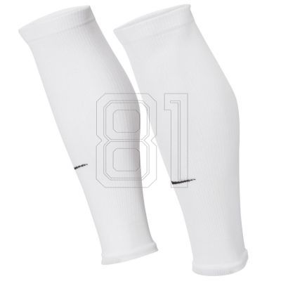 2. Nike Strike DH6621-100 Tights