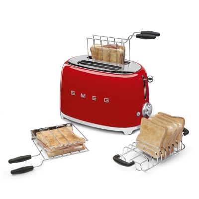 7. SMEG TSF01RDEU Toaster