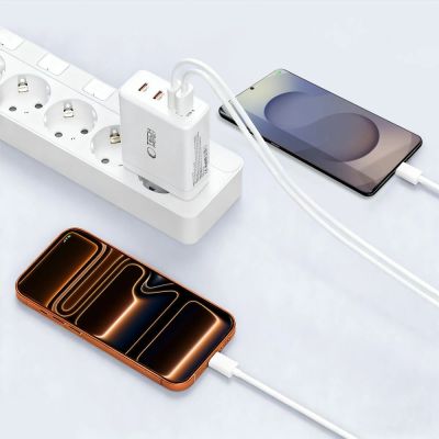 8. Tech-Protect NC120W-GAN 4-Port 120W Wandladegerät – Weiß