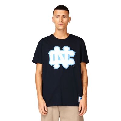 3. Mitchell & Ness NCAA University Of North Carolina Großes Logo-T-Shirt M BMTRINTL1272-UNCNAVY