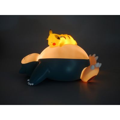 4. TF POKEMON LEUCHTFIGUR – SNORLAX & PIKACHU 25 CM
