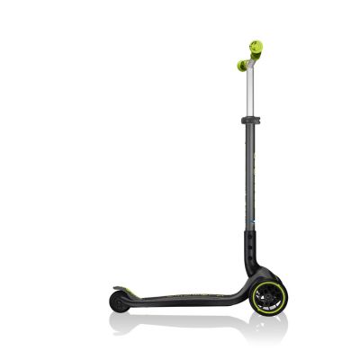 11. Globber Master Prime 3-Rad-Scooter / Schwarz - Limettengrün 664-106