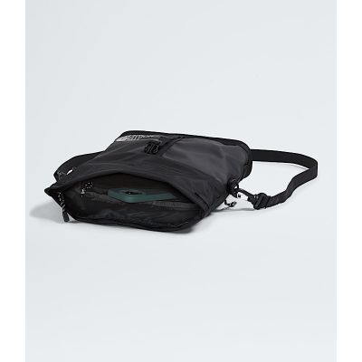 3. The North Face Base Camp Nylon, Polyester Schwarze Unisex-Schultertasche