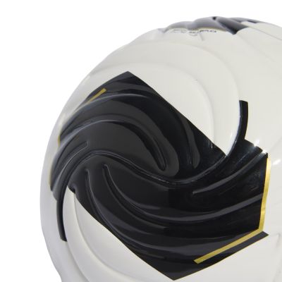 4. adidas Juventus Turin Mini Home KE5115 Ball