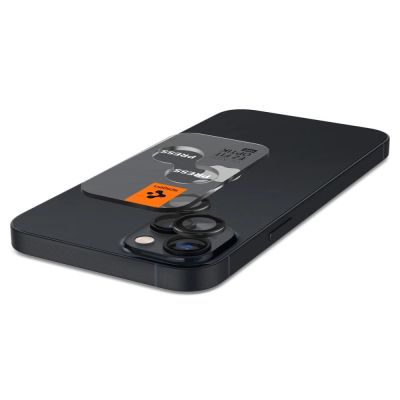 12. Spigen Glas.tR EZ Fit Optik Kameraschutz für iPhone 14 / Plus / 15 / Plus – Schwarz 2 Stk.