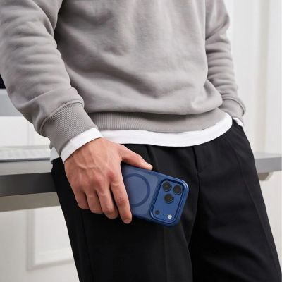 6. Tech-Protect Magmat Magsafe CC Hülle für iPhone 18 Pro Max / 17 Pro Max – Mattes Marineblau