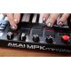 10. AKAI MPK MINI PLAY 3 – Mini-Tastatur-Controller