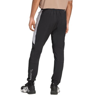 3. adidas Tech Apparel Herrenhose schwarz JY3550