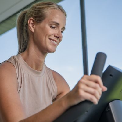 10. FLOW FITNESS PERFORM B5S TRAINERRAD