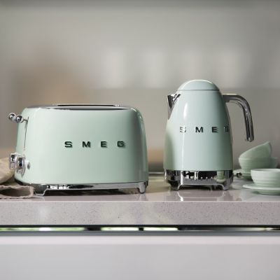 11. Smeg TSF03PGEU Toaster grün 2000 W
