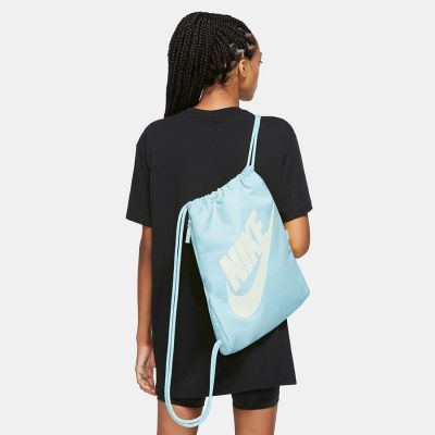 6. Nike Heritage Kordelzugtasche DC4245-476