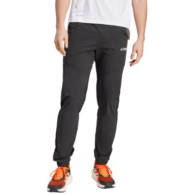 8. adidas Terrex Xperior Light Herrenhose, schwarz, IQ1399