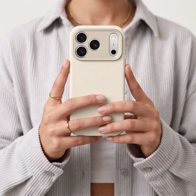 6. Tech-Protect Uniq MagSafe CC Hülle für iPhone 18 Pro Max / 17 Pro Max – Beige