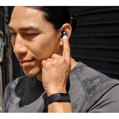 8. Fitbit Charge 6 Aktivitätstracker mit Silikonarmband, Obsidian, Bluetooth, NFC, 37,64 g