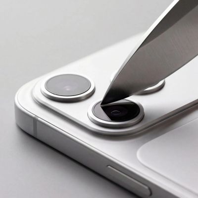 6. Tech-Protect Camfull Fit+ Displayschutzfolie aus gehärtetem Glas für iPhone 18 Pro – Silber