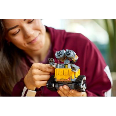 24. LEGO Disney Pixar 43279 WALL-E und EVE