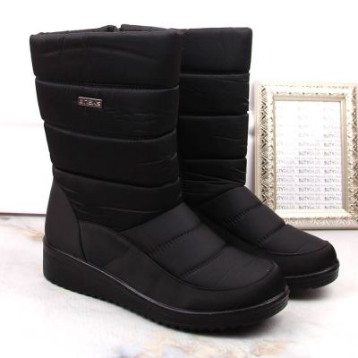 3. News W EVE436A hohe Stiefeletten schwarz
