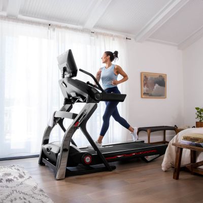 6. BOWFLEX T56 100912 Elektrisches Laufband