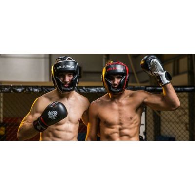 10. M Boxhelm - Phantomrot