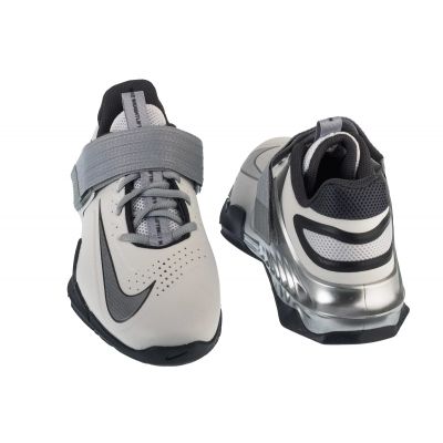 4. Nike Savaleos SE M FZ8664-001 Schuhe