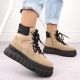 14. Wanderschuhe auf der Plattform News W EVE450B