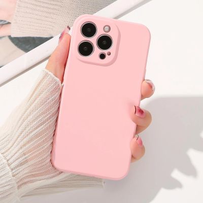 9. Silikonhülle iPhone 14 Plus Silikonhülle beige