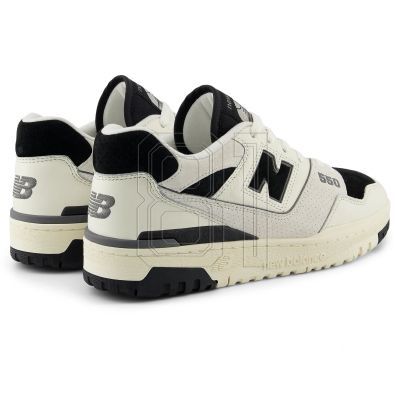 8. New Balance unisex BB550LEG shoes